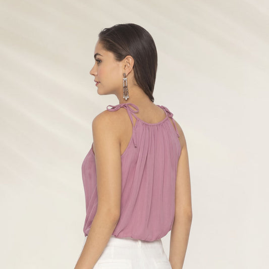 Blusa Roxa Fluida da marca Phax com detalhes de alças e caimento suave