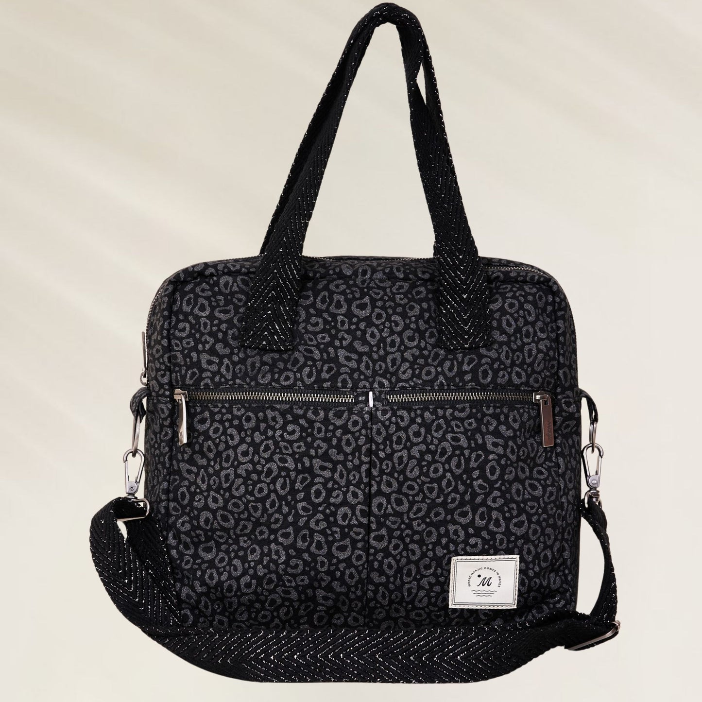 Bolsa Portátil com Pegas e Alça Ajustável da Maaji em estampa de onça preta