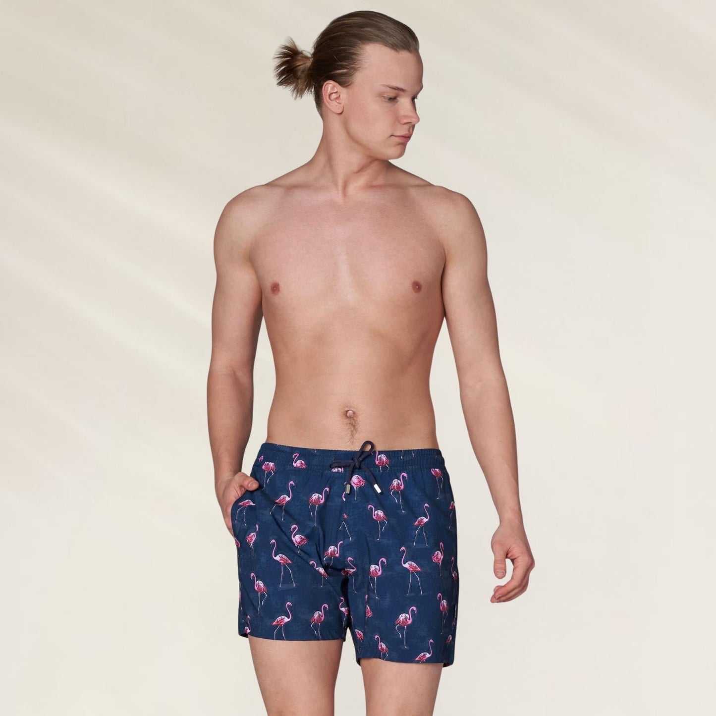 Calções de Banho Homem Flamingo Navy da John Frank com estampado de flamingos para o verão