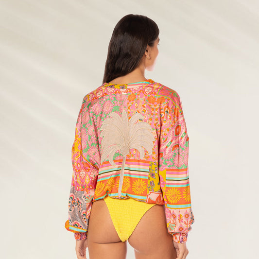Casaco Boho Damask Flavie com estampa vibrante e manga longa para um estilo descontraído