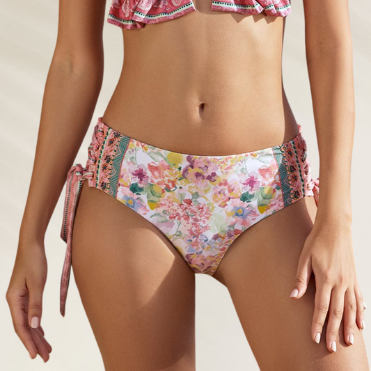 Cueca Alta Bordada com Ajustes Laterais Cosita Linda em estampa floral colorida com detalhes em rosa