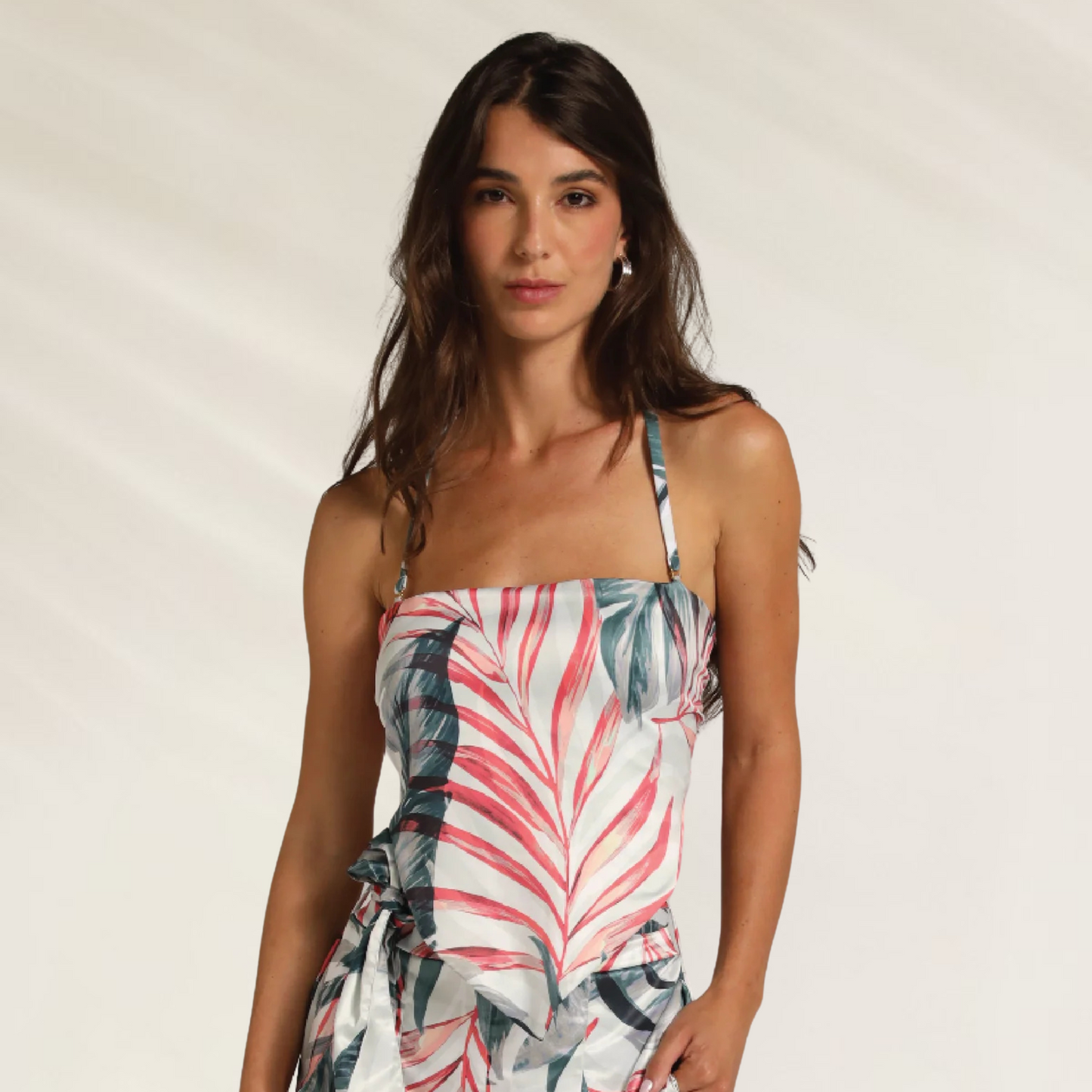Top Reversível Refined Resort Cosita Linda com estampa tropical, alças finas e caimento leve
