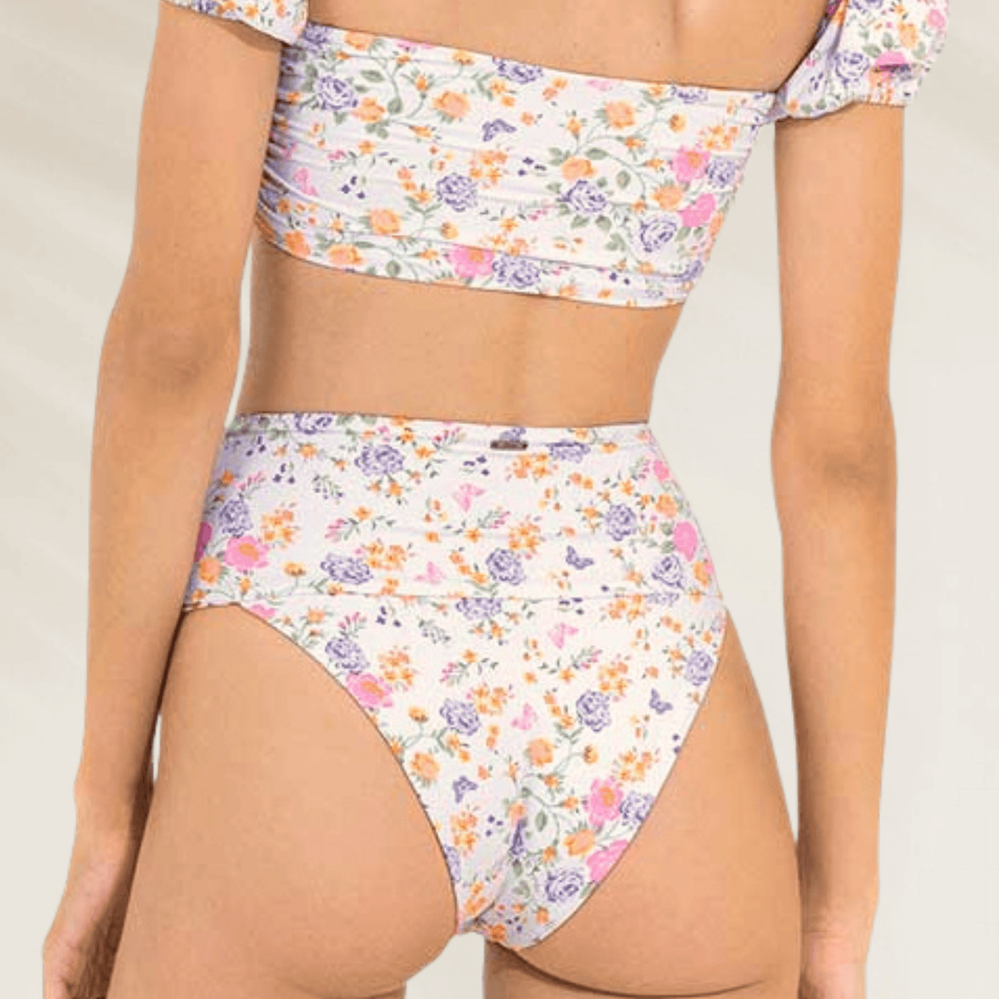 Cueca Cintura Subida de padrão floral Reversível da Maaji com design de cintura alta e estampa delicada
