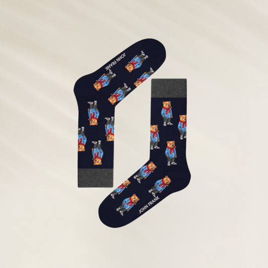 Meias longas Masculinas divertidas Teddy de cachecol da John Frank em fundo claro, com estampas coloridas