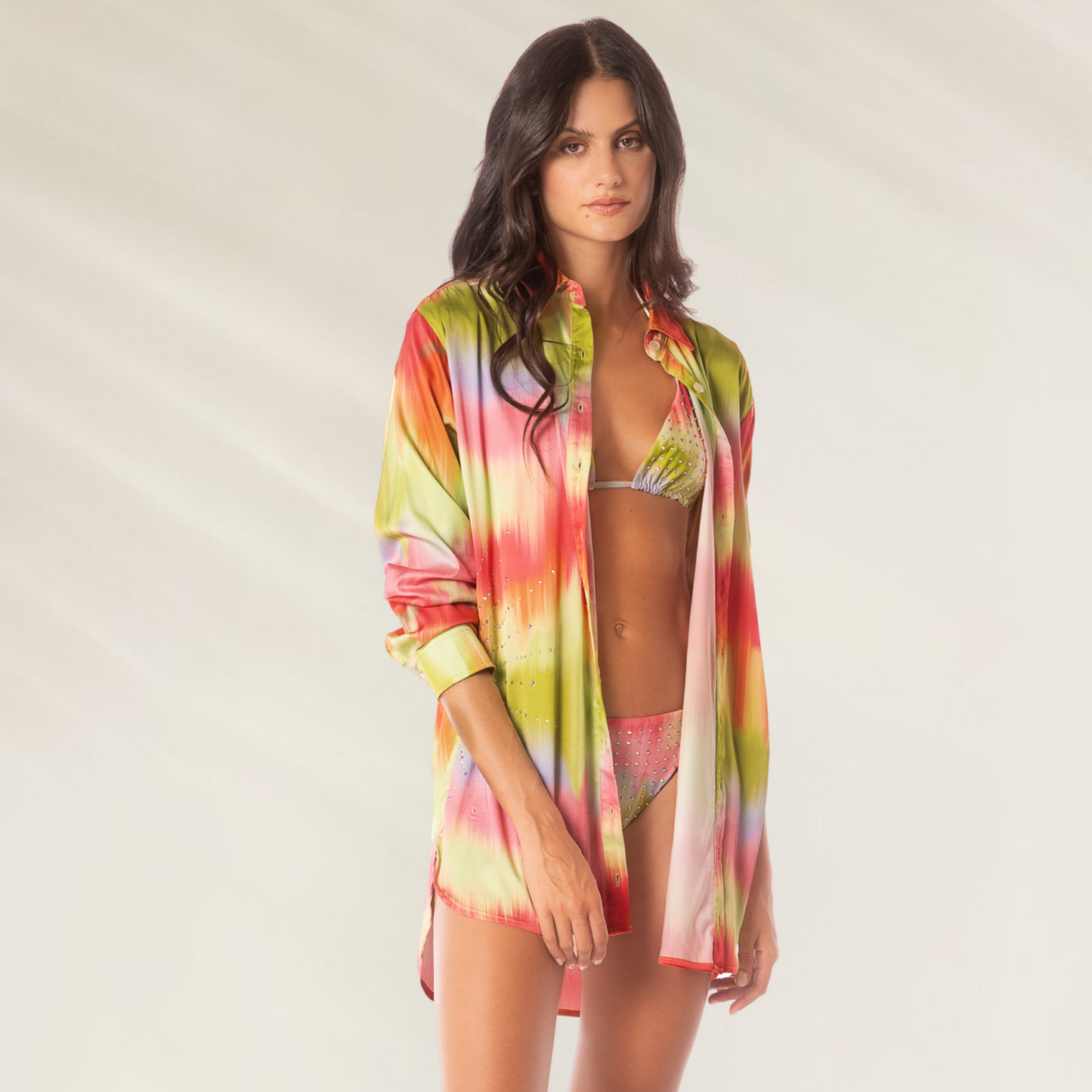 Camisa longa Maaji Lime Ombre Shibori com estampa colorida e estilo descontraído para o verão