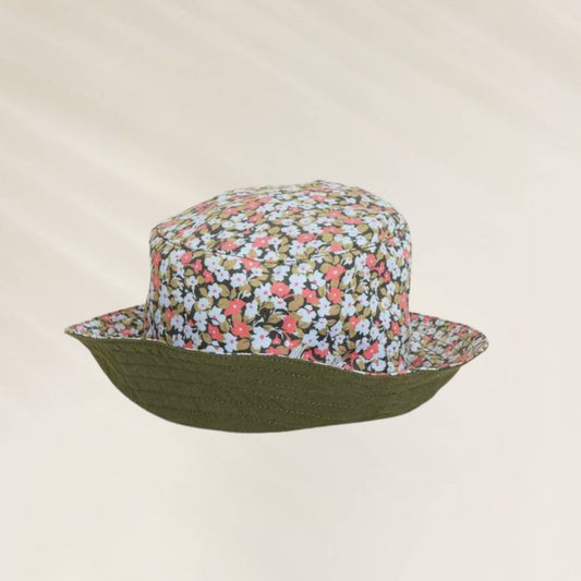 Chapéu Reversível Maaji com Dupla Face em estampas florais e cor sólida, ideal para dias ensolarados