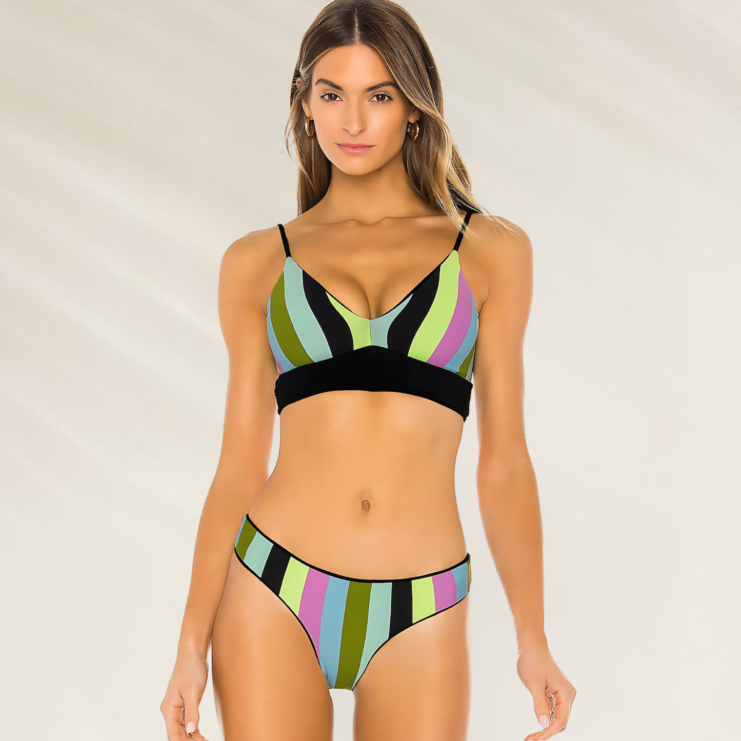 Cueca Asa Delta Reversível Maaji com estampa listrada colorida e design moderno para praia
