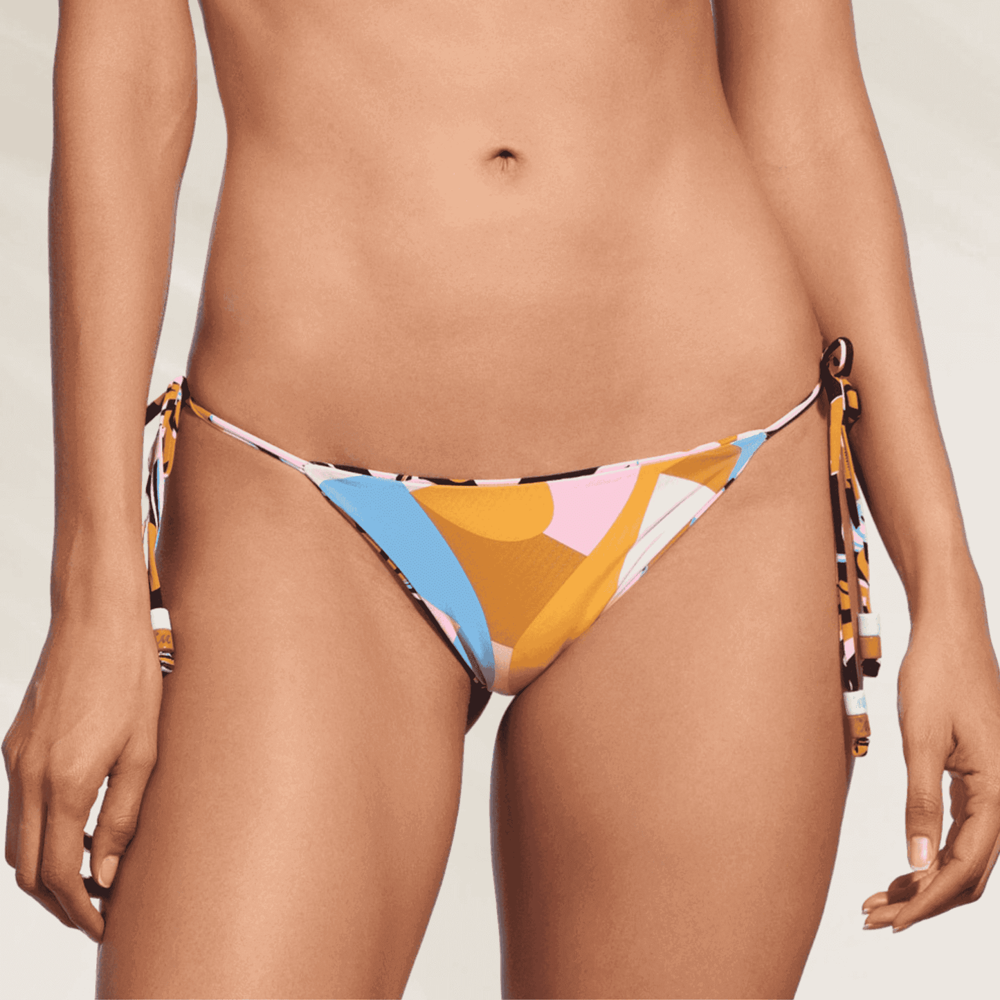 Cueca Reversível e Ajustável Swizzle Sunny – Maaji em estampa colorida com laços laterais