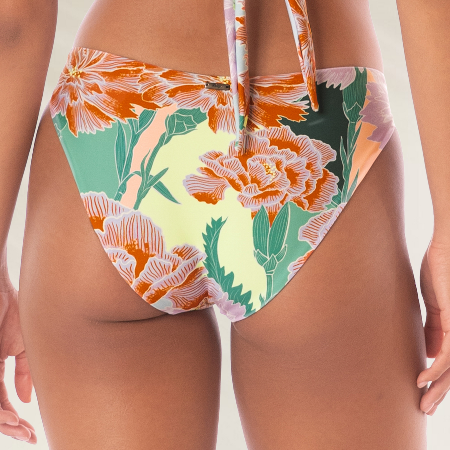 CUECA reversivel Maaji Japanese Eden Sublimity com estampa floral vibrante e detalhe de amarração