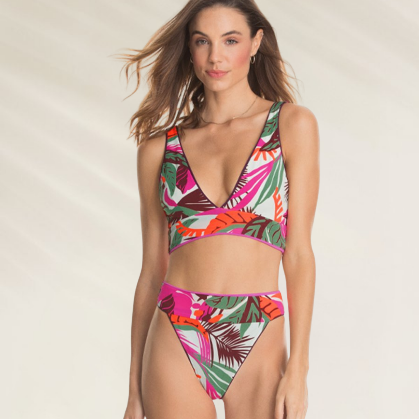 Cueca Subida reversível e com Corte médio Maaji em estampa tropical com detalhes coloridos