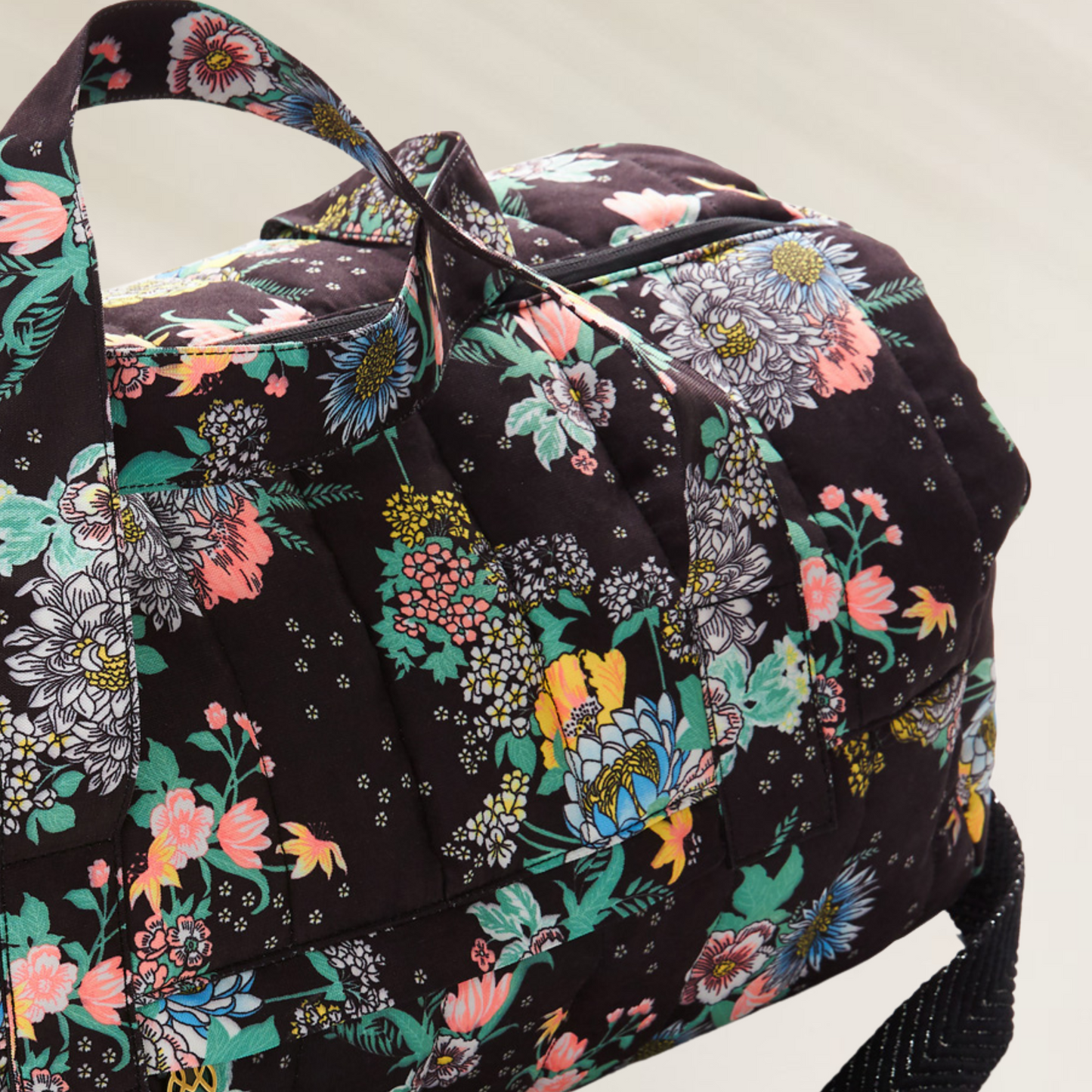 Saco Fim-de-Semana Acolchoado Maaji com estampa floral colorida e alças reforçadas