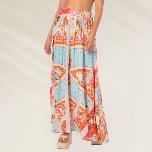 Saia Longa Estampada com Detalhes em Renda – Maaji em tons claros e vibrantes com ajuste na cintura