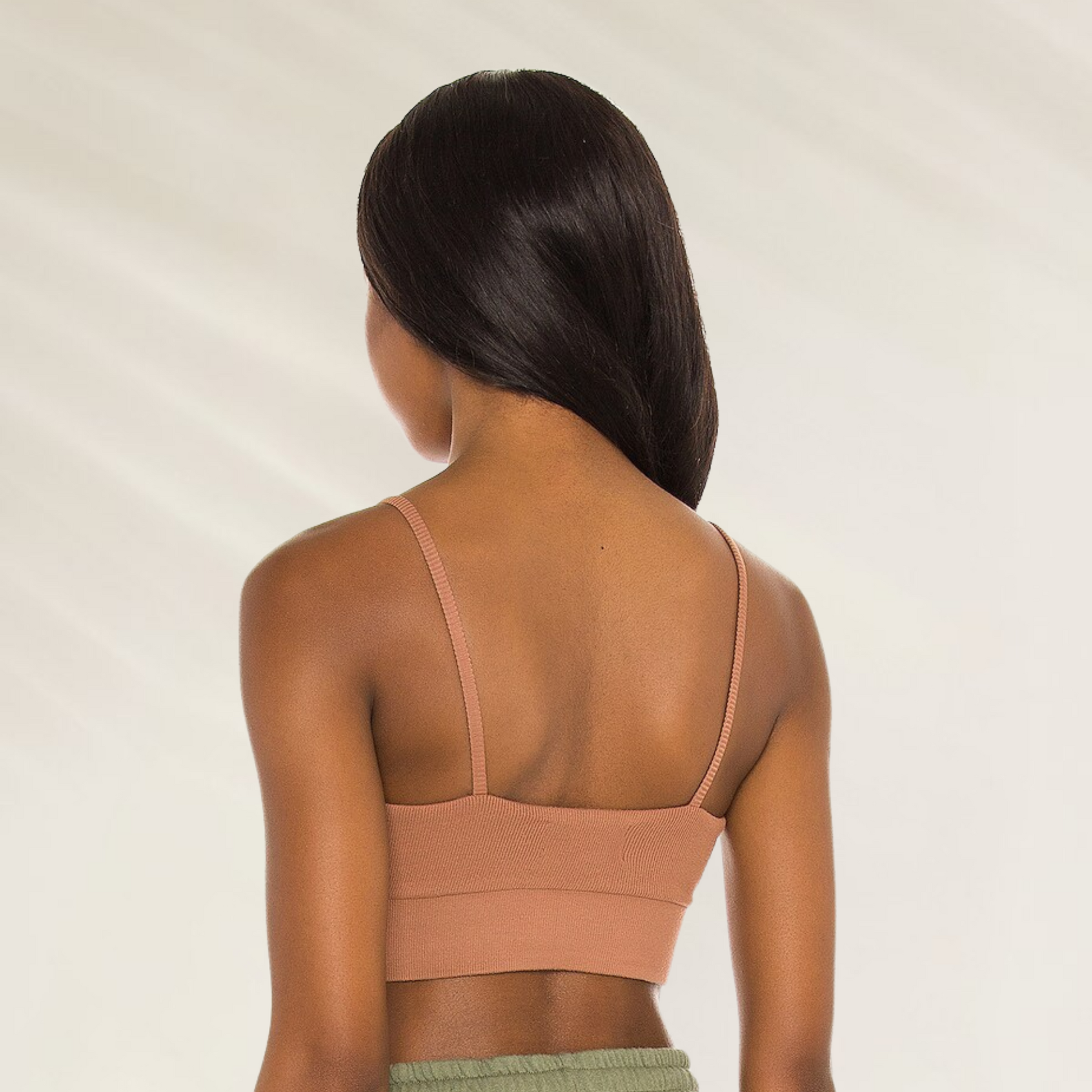 Top Loungewear Maaji em Modal – Conforto Premium com alças finas e design moderno na cor terra