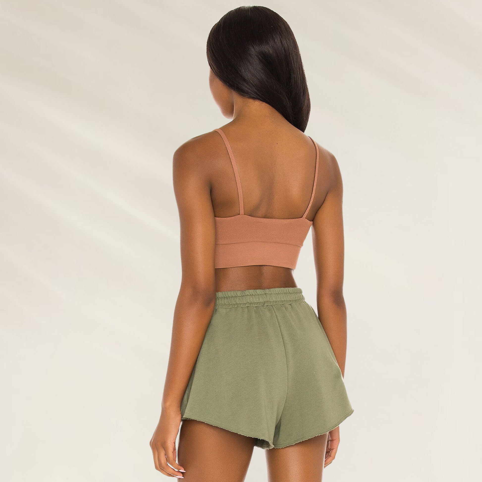 Top Loungewear Maaji em Modal com alças finas, ideal para conforto premium no dia a dia