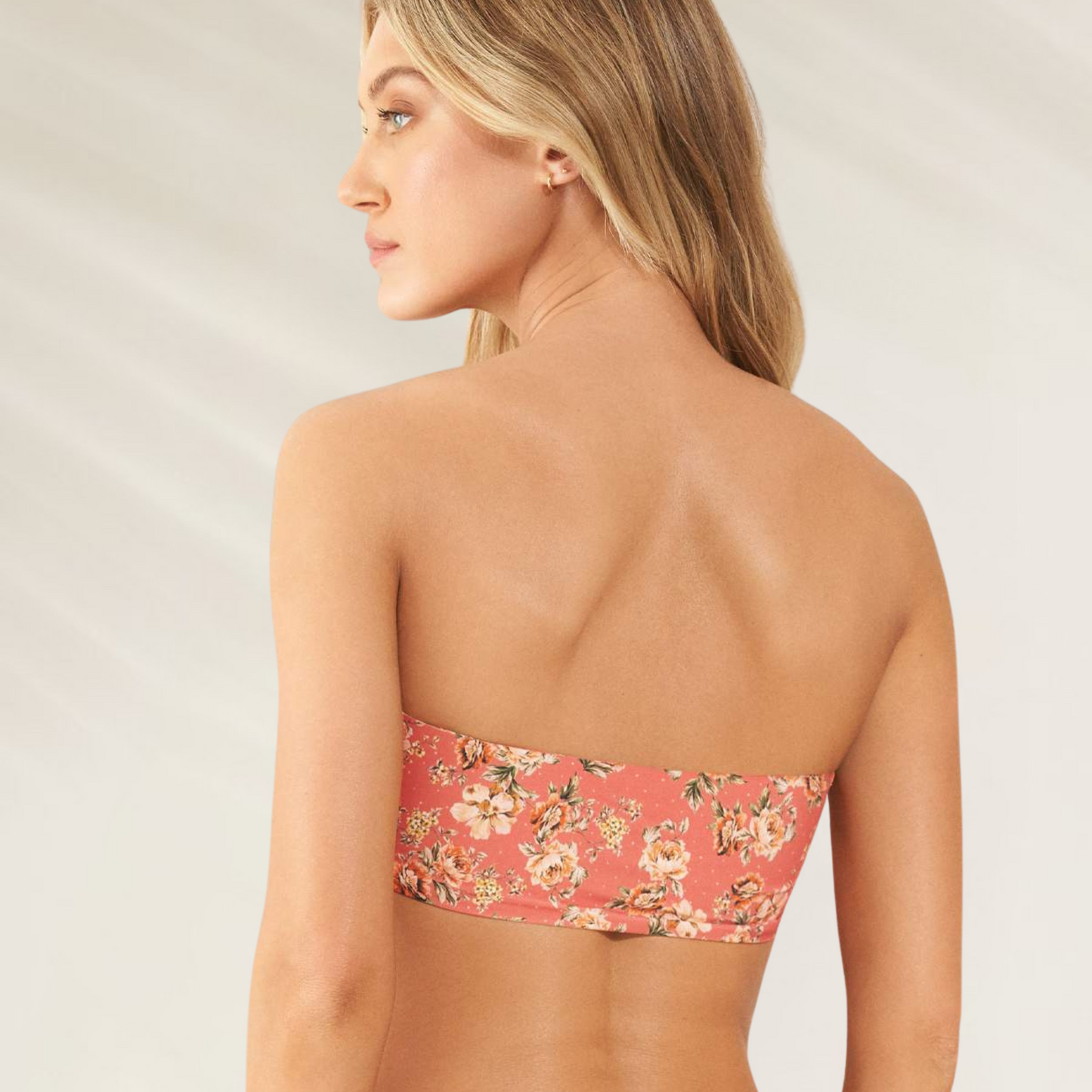 Top Reversível Maaji – Estilo Caicai com Versatilidade Extra em estampa floral rosa visto por trás