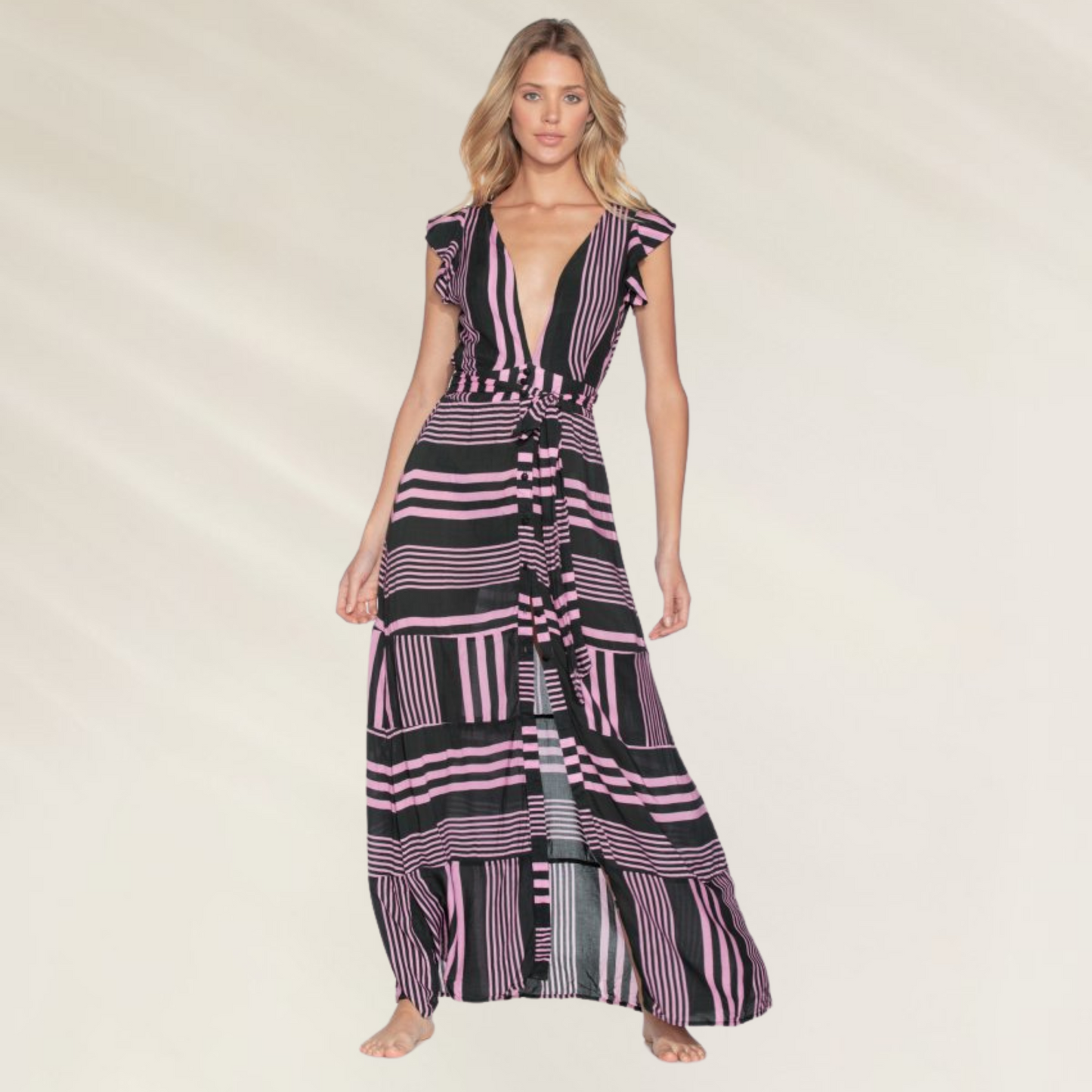 Vestido Comprido com Decote em V e Folho nos Ombros Maaji em estampa listrada com detalhes em rosa
