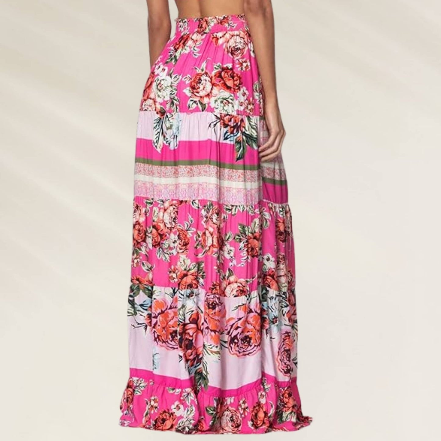 Saia Comprida Rosa Floral da Maaji com estampa vibrante e detalhes florais elegantes