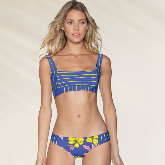 Top Bralette Maaji – Conforto com Design Tropical e Versátil, em azul com listras e flores coloridas