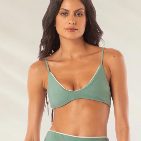 TOP Maaji Shamrock Green Creta com alças finas e design elegante para o verão