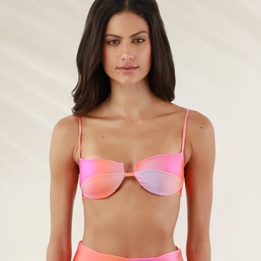 Top Malai tori com aro e menor cobertura em tons de rosa e laranja perfeito para dias de praia