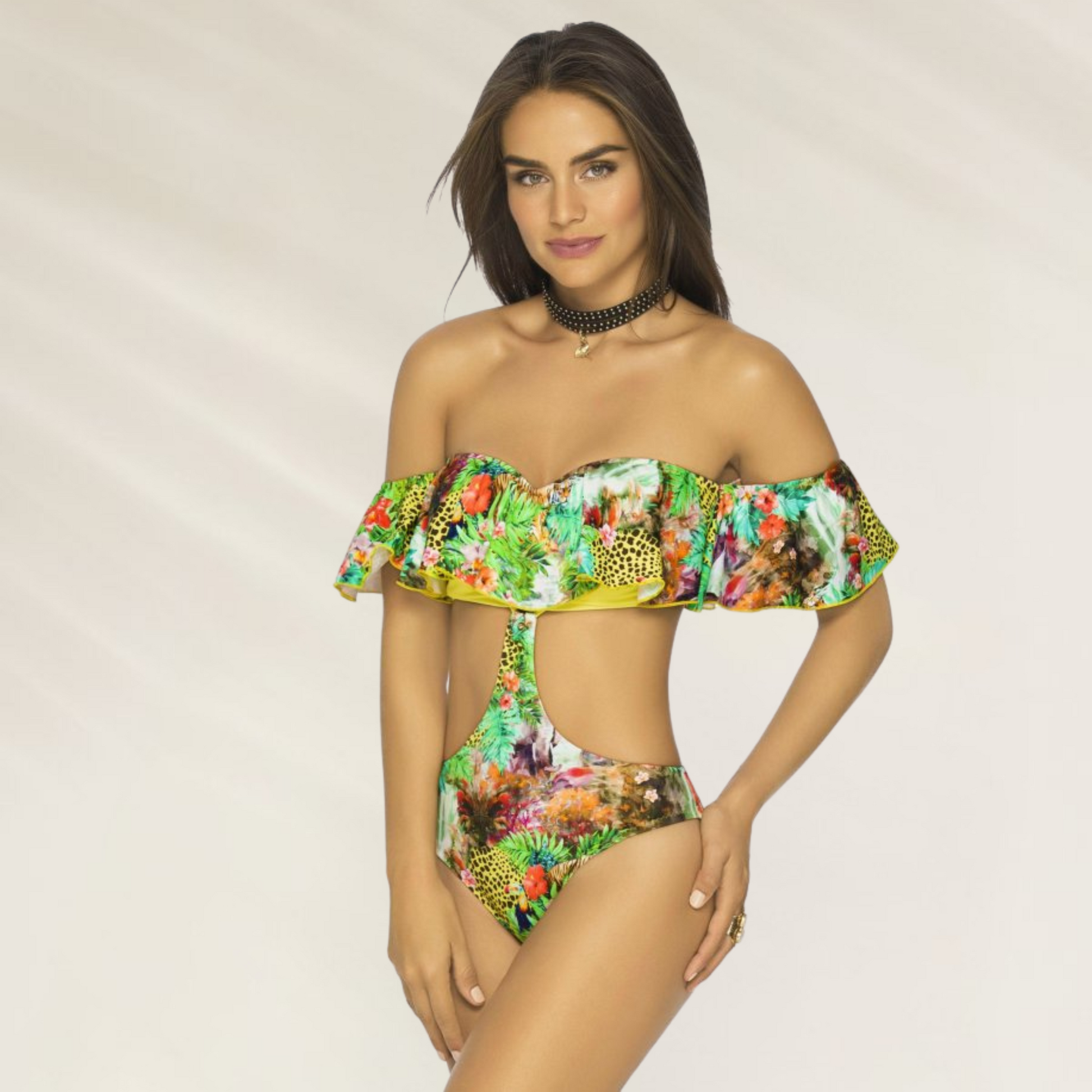 Triquíni Tropical Phax – Versatilidade com um Toque Selvagem em estampa exuberante e decote estilo ciganinha