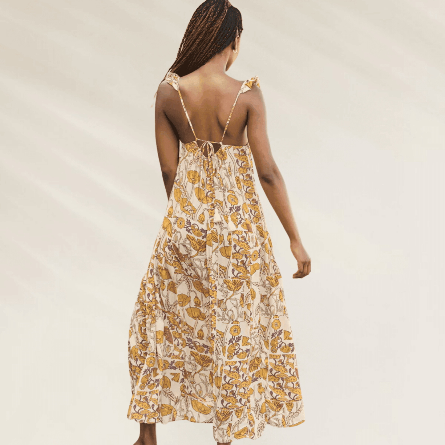 Vestido comprido Maaji com estampa floral, alças ajustáveis e um design leve e arejado