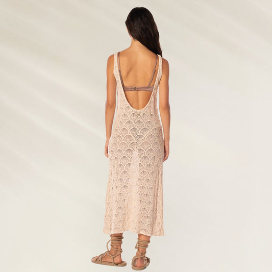 Vestido Longo Wavy Shell Quartz da Maaji com design leve e costas abertas, perfeito para o verão