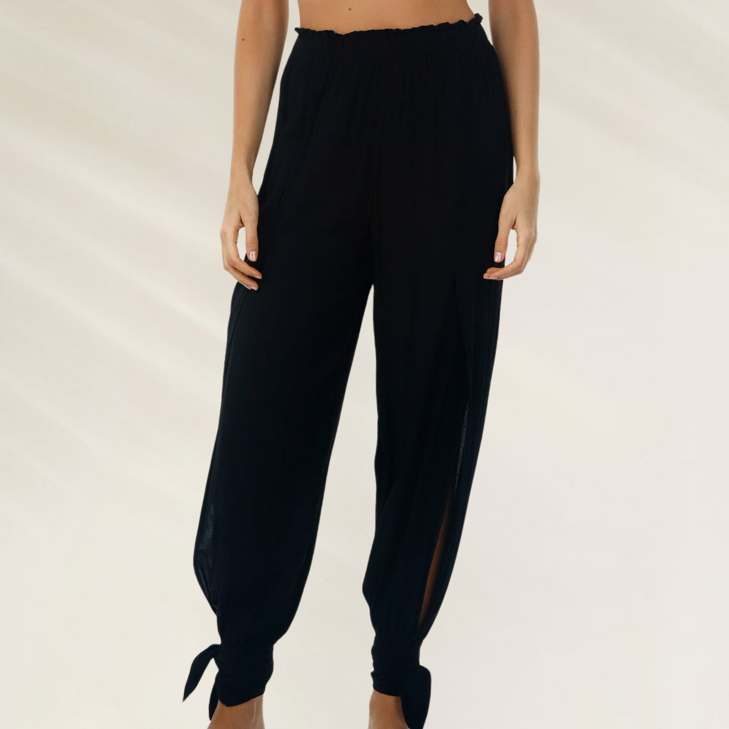 Calça Comprida Preta Malai – Elegância Casual para os teus Dias de Verão