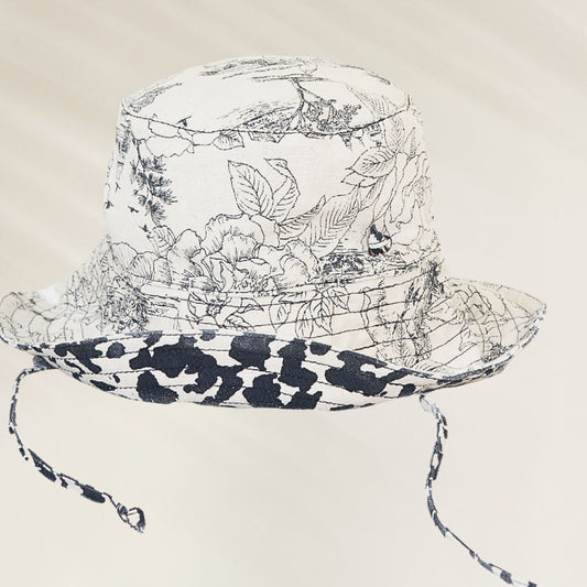 Chapéu Reversível com Dupla Estampa