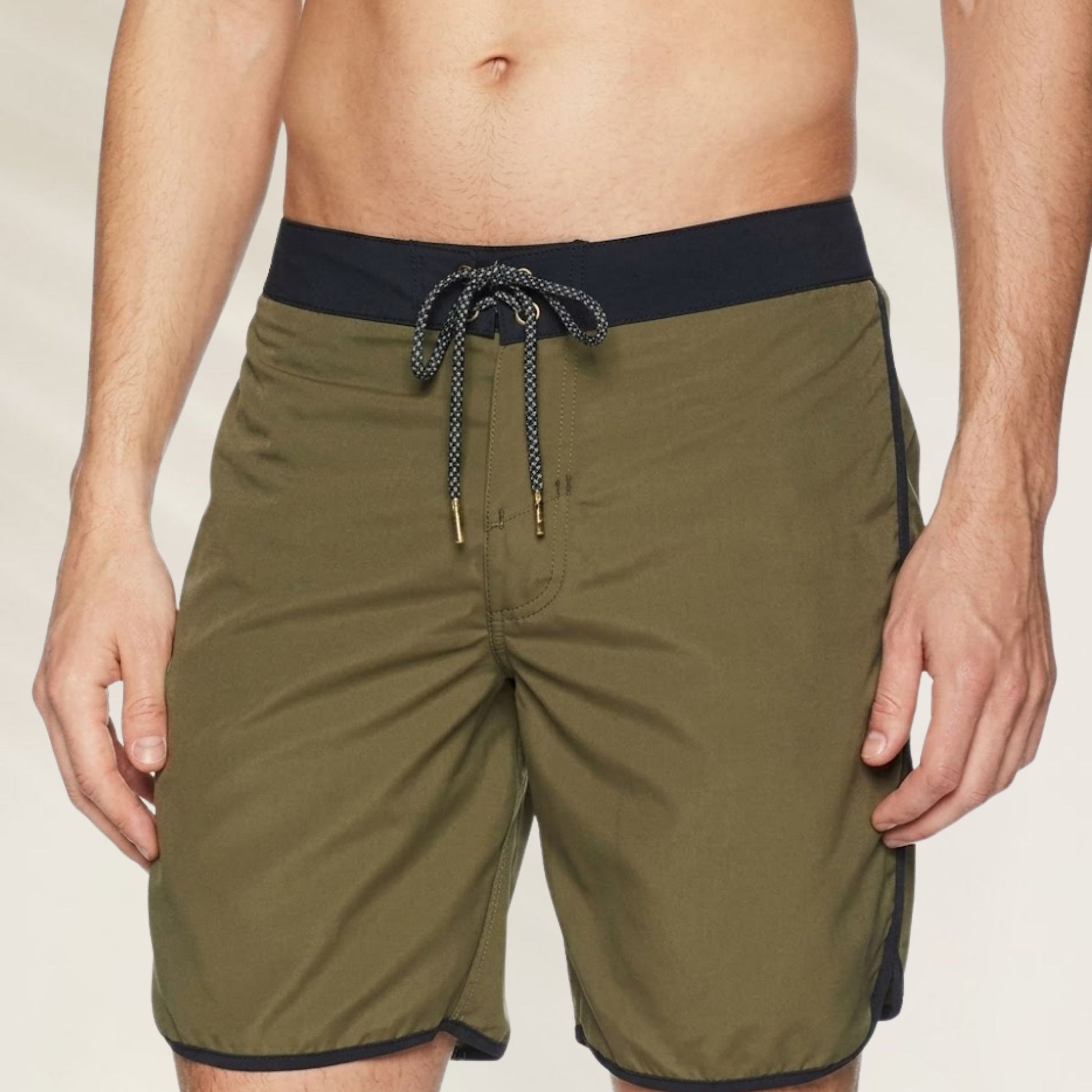 Calções de Banho Homem Olive da Maaji com cordão ajustável e design confortável