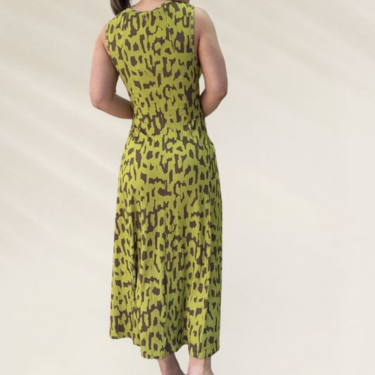 Vestido Midi Canelado com Estampa Animal Print e Recorte Frontal – Animale Brasil vestido comprido verde e preto visto de costas