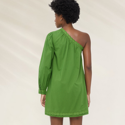 Vestido Verde Um Ombro Só com Bordado Ilhós – Animale Brasil, vestido curto verde com uma manga longa e bordado na barra