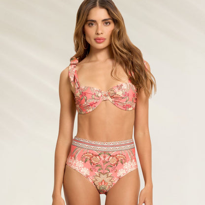 Biquíni Completo Floral com Armação e Cueca Alta em tons de rosa, ideal para o verão e piscina