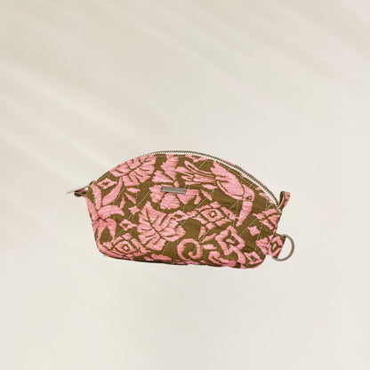 Bolsa Maaji com estampa floral em tons de marrom e rosa, ideal para organização pessoal