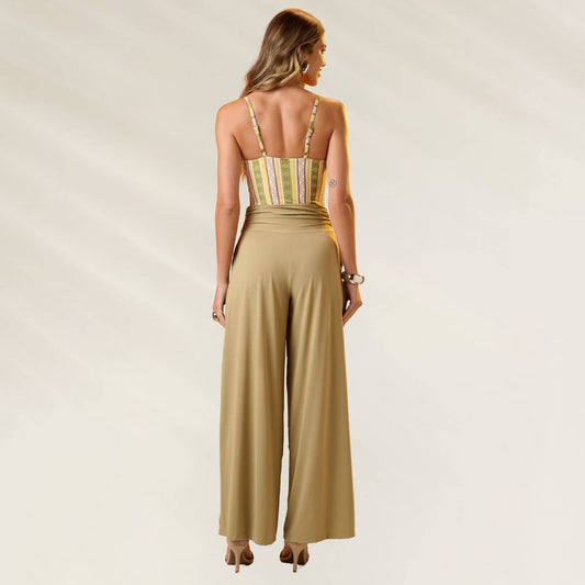 Calça Pantalona Elegante Vega Tatu em tom bege, ideal para looks sofisticados e confortáveis.