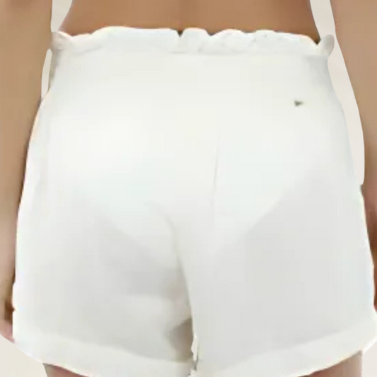 Calção Branco Feminino em Viscose Malai com cós franzido e modelagem confortável