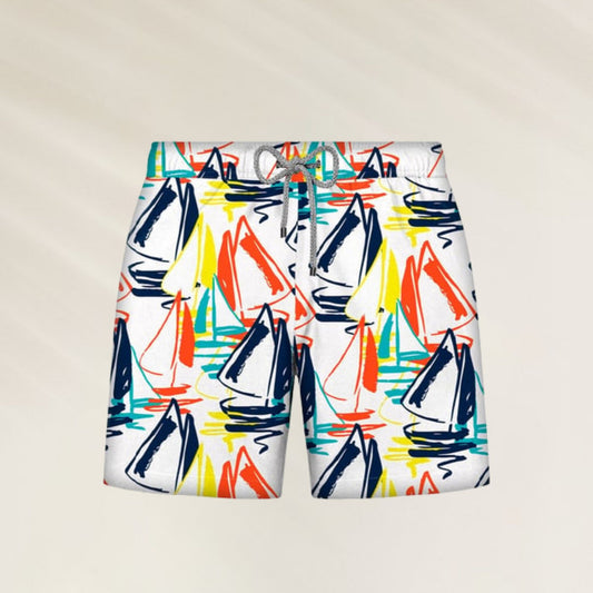 Calção de Banho Homem Navegar com estampa colorida de barcos em um design vibrante e confortável