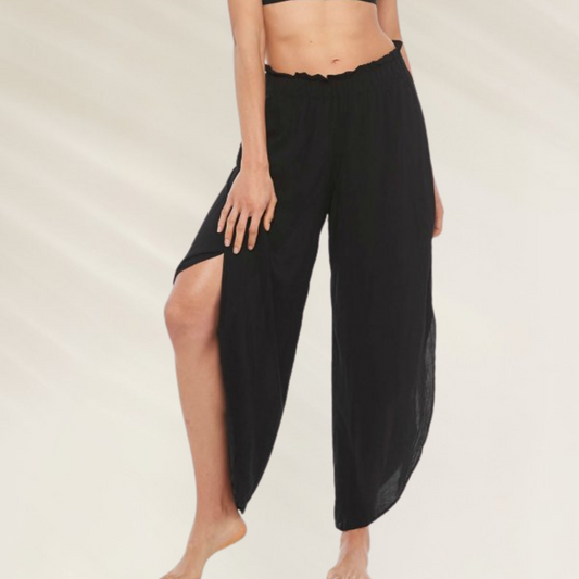 Calças pretas elegantes com Abertura Lateral Malai, perfeitas para um look sofisticado e confortável