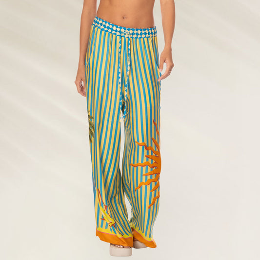 Calças Tropic Camouflage Ophelia da Maaji com estampa listrada e colorida para look descontraído