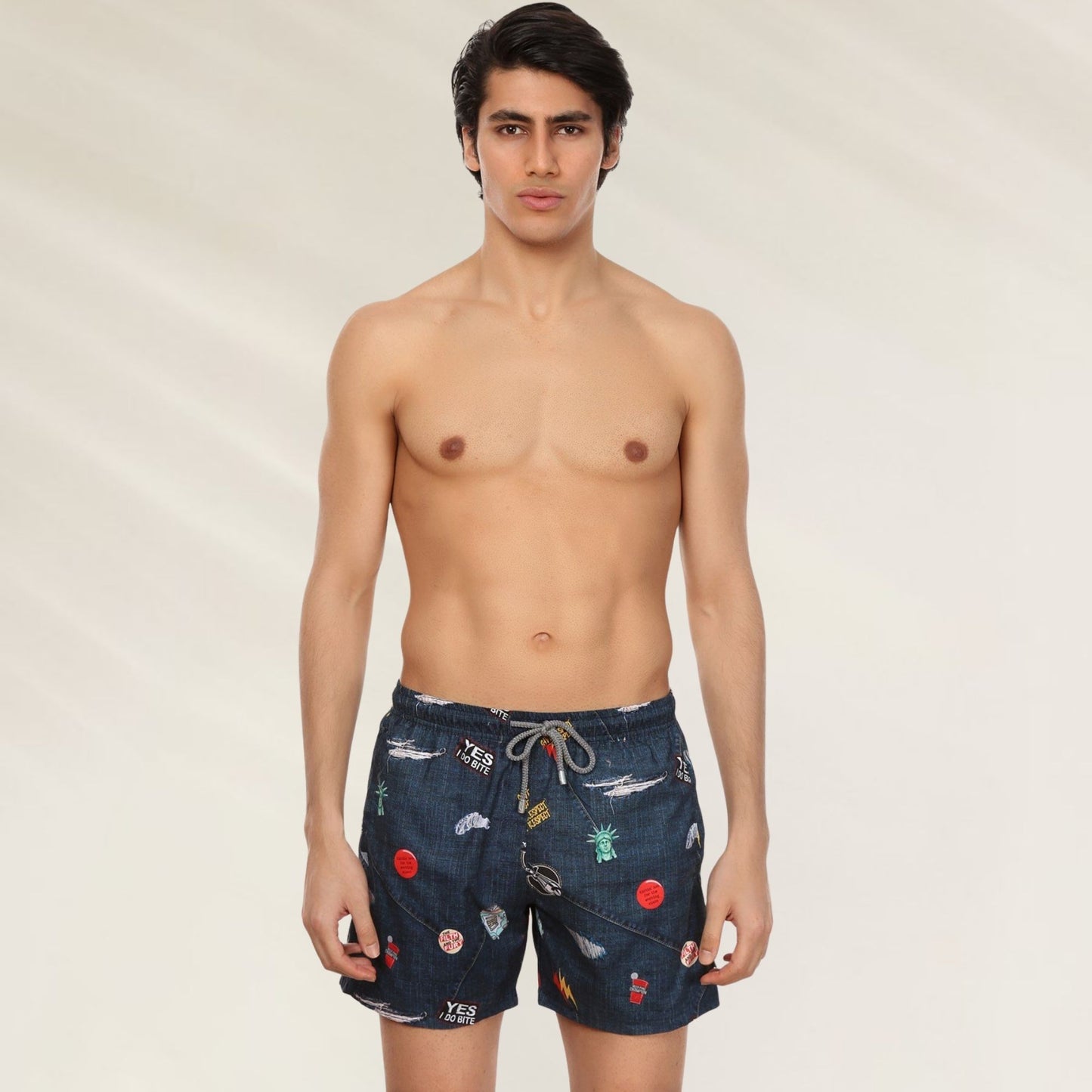 Calções de Banho Homem Ripped da John Frank com estampa divertida em fundo azul escuro