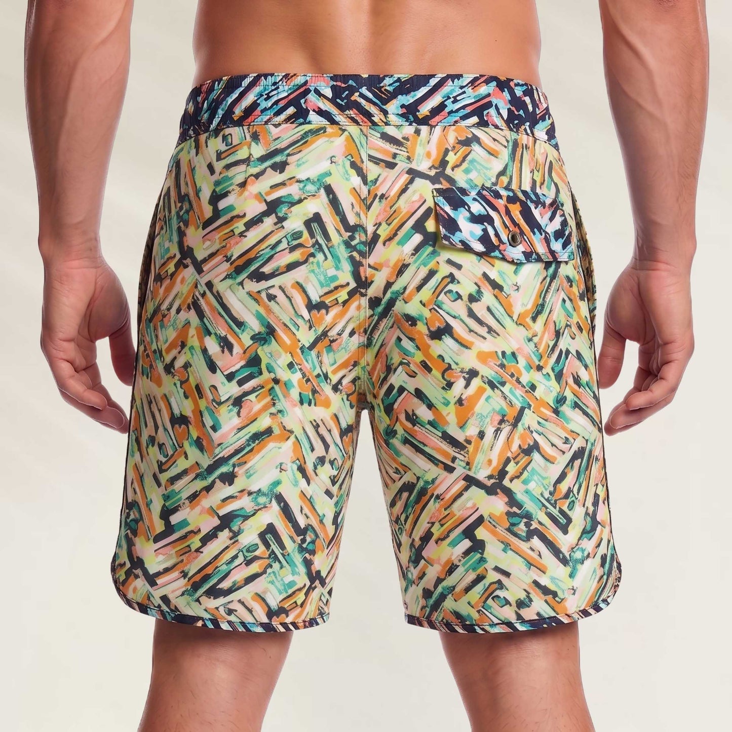 Calções de Banho Homem Surf Print da Maaji com estampa colorida e bolso traseiro