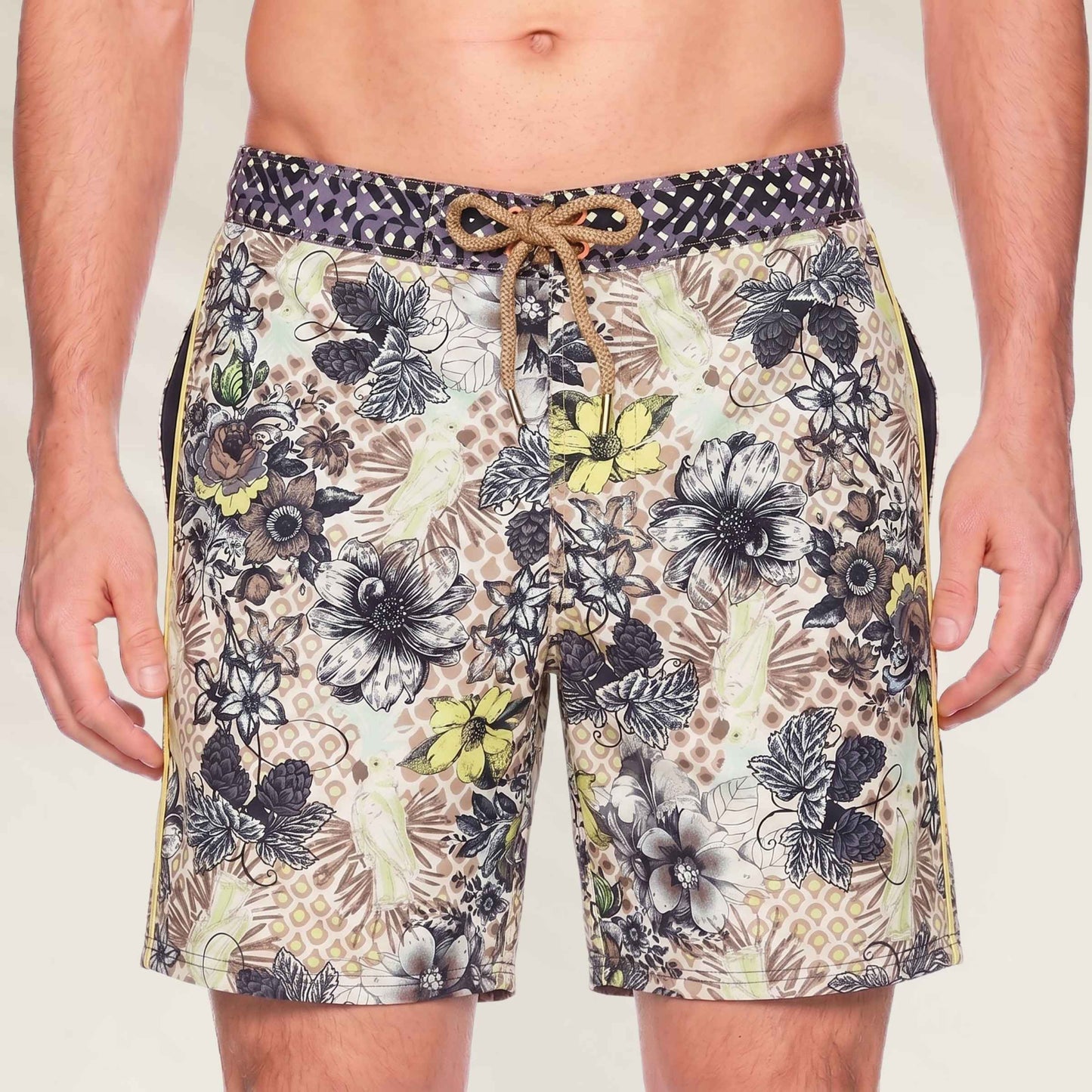 Calções de Banho Homem Vintage Floral da Maaji com estampa de flores coloridas e detalhes em poá