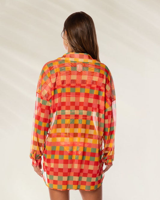 Camisa Fluida Golden Gambit da Maaji com estampa xadrez colorida e corte descontraído