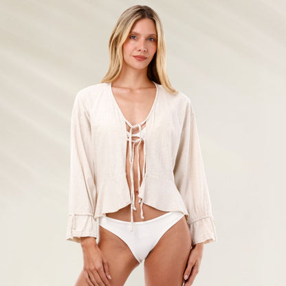 Camiseiro Ivory Linen Seed Luster da Malai, com estilo leve e descontraído, ideal para dias ensolarados