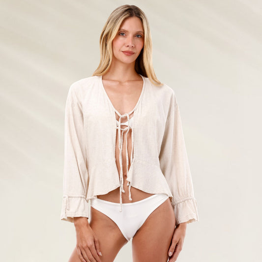 Camiseiro Ivory Linen Seed Luster da Malai, com estilo leve e descontraído, ideal para dias ensolarados