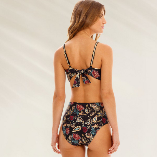 Cueca Alta Estampada com Detalhes em Mesh Cosita Linda em estampa floral com fundo preto vista de costas