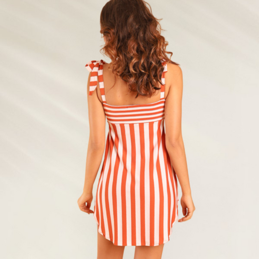 Vestido Curto às Riscas Vermelho e Branco Despi com alças de laço e padrão listrado vertical