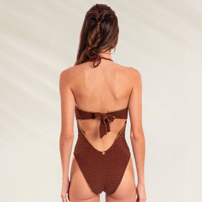 Fato de Banho Bandeau Shiny Mocha com design elegante e detalhe trançado nas costas