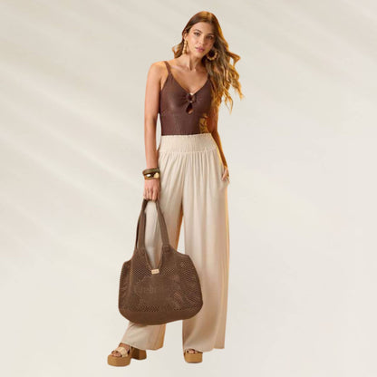 Fato de Banho Brownie com top elegante e calças largas, ideal para um dia de praia ou piscina