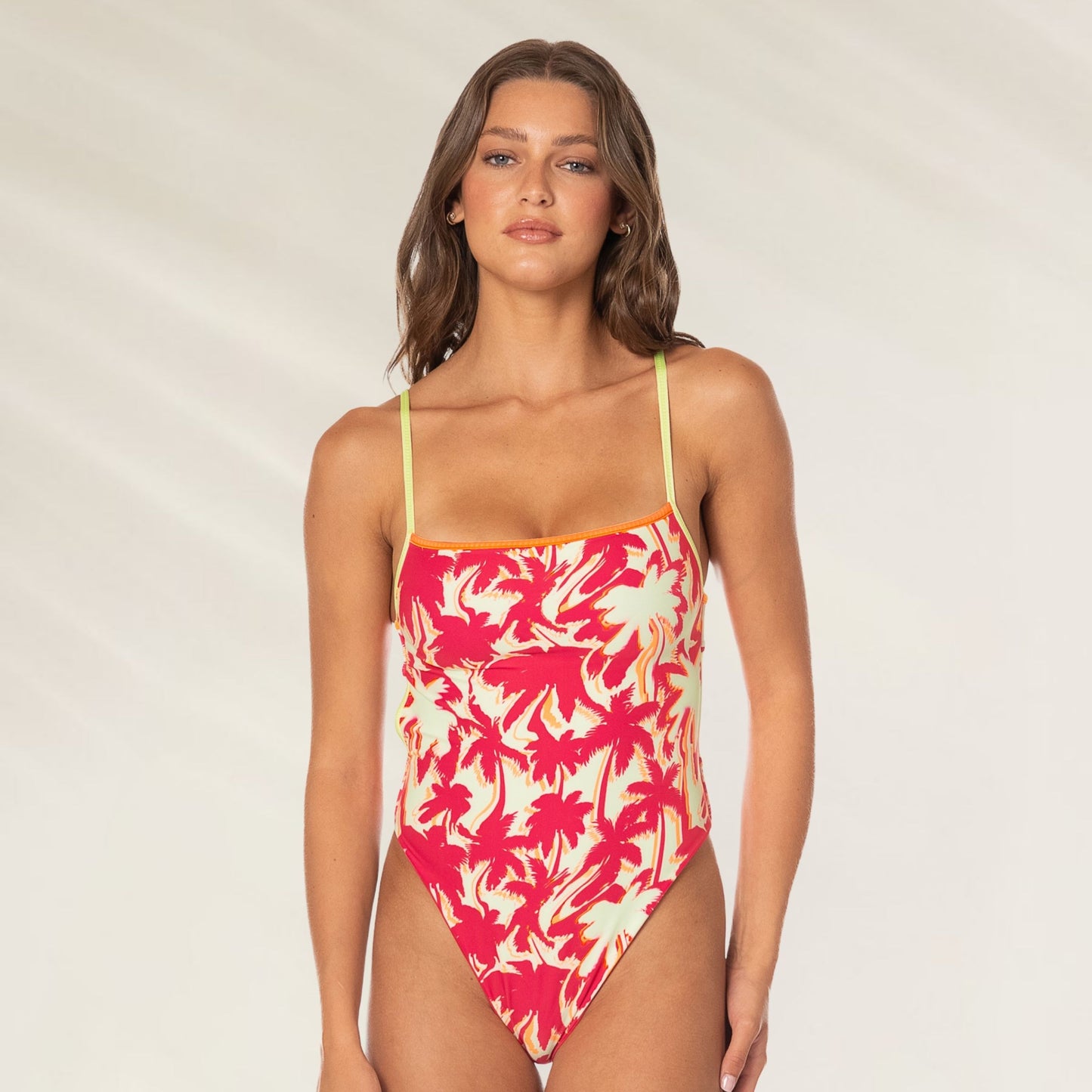 Fato de Banho Sundazed Genova em estampa tropical com detalhes em amarelo para o verão
